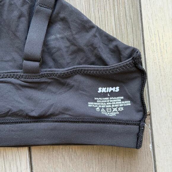 Skims black bra size l - Picture 4 of 4